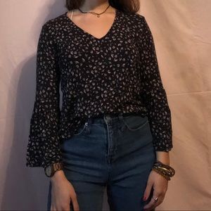 H&M women’s patterned top